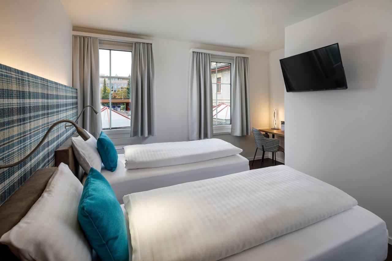 ווציקון Hotel Schweizerhof מראה חיצוני תמונה